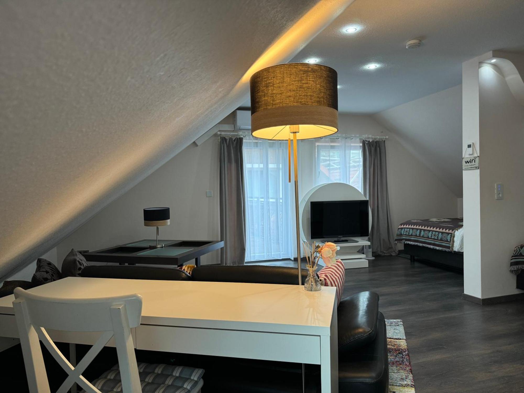 Modern House Gehrden Auf 2 Etagen, Nice Garten, Barbecue, Contactless Check-In, Free Parking Ngoại thất bức ảnh