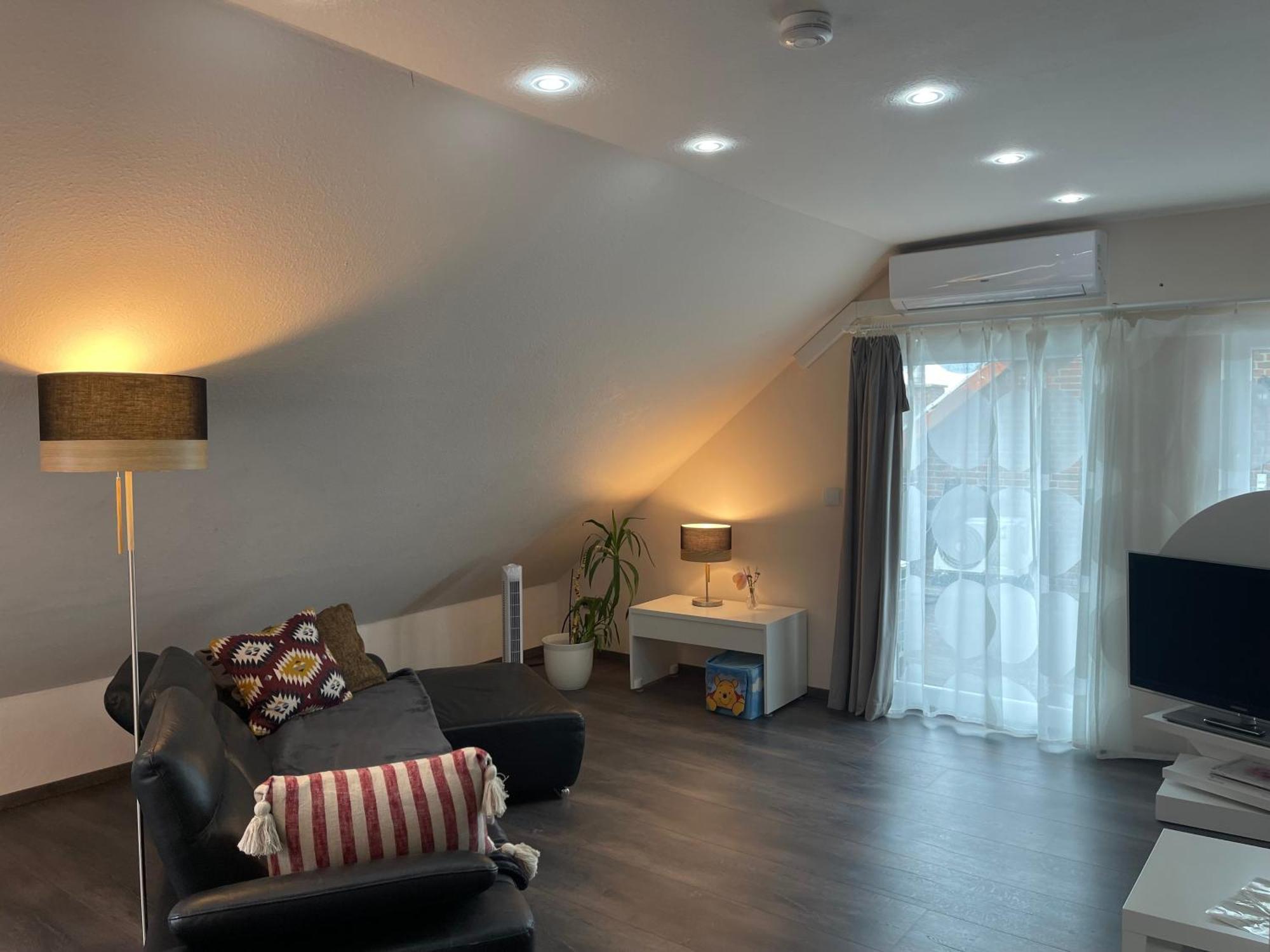Modern House Gehrden Auf 2 Etagen, Nice Garten, Barbecue, Contactless Check-In, Free Parking Ngoại thất bức ảnh